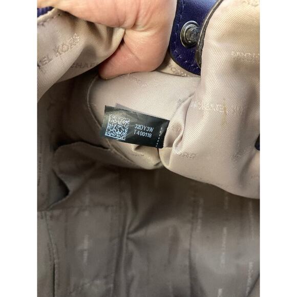 MICHAEL KORS, SMOOTH LEATHER DARK PURPLE WOMENS LARGE CROSSBODY BAG - Picture 14 of 15